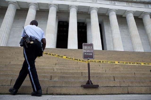 FB.Lincoln Memorial.first time